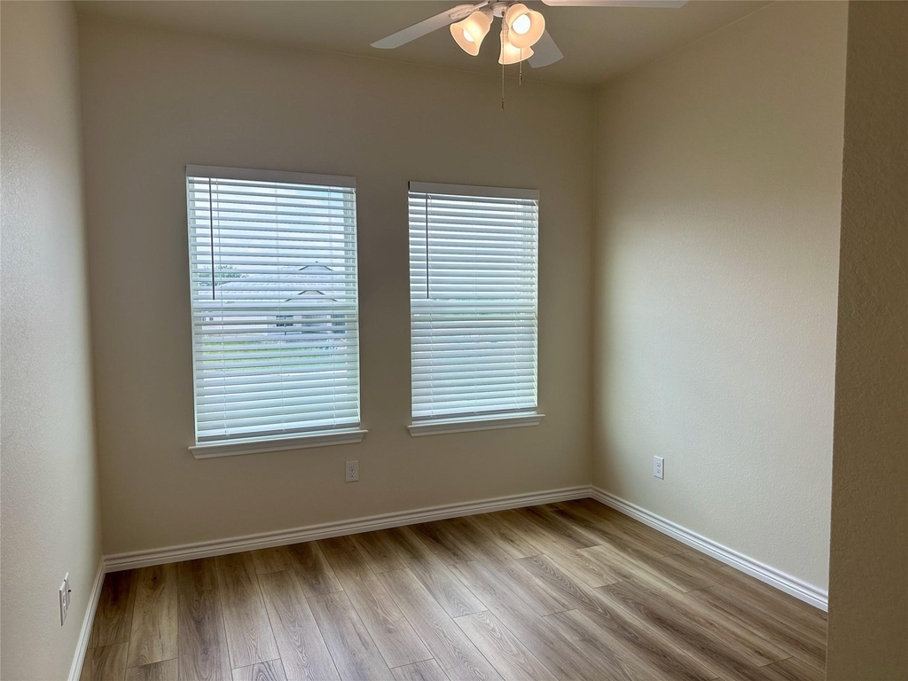 515 War Admiral Dr - Photo 30