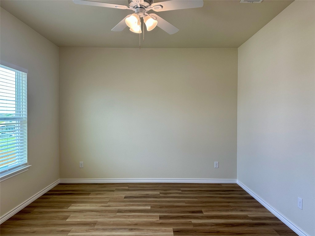 515 War Admiral Dr - Photo 24