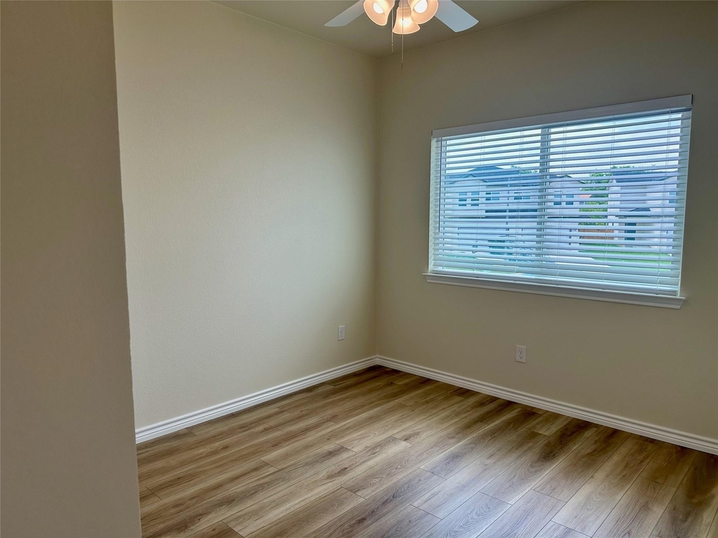 515 War Admiral Dr - Photo 32