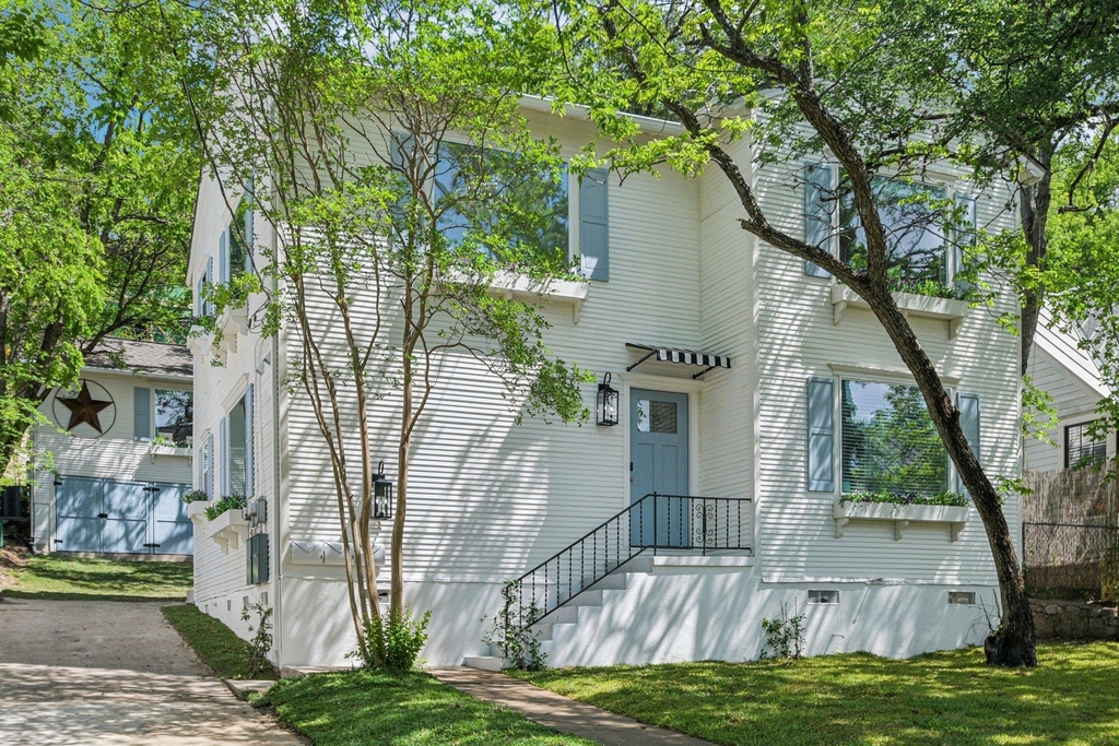 1205 Alta Vista Ave - Photo 0