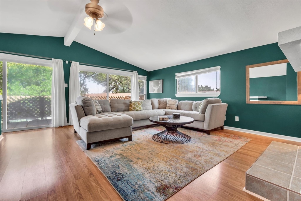 612 Mockingbird Dr - Photo 11