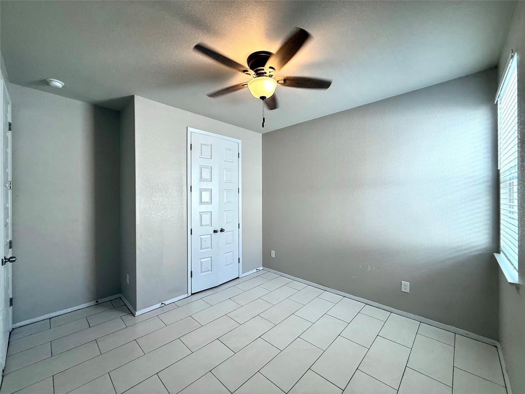 133 Fabion St - Photo 11