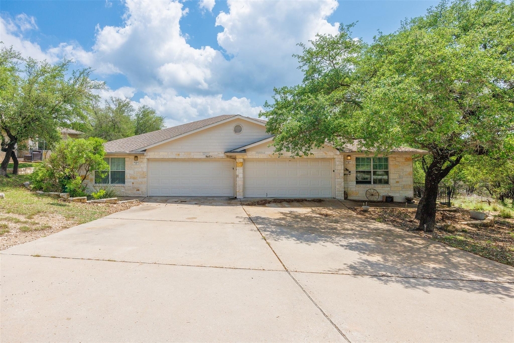 21513 Pershing Ave - Photo 0