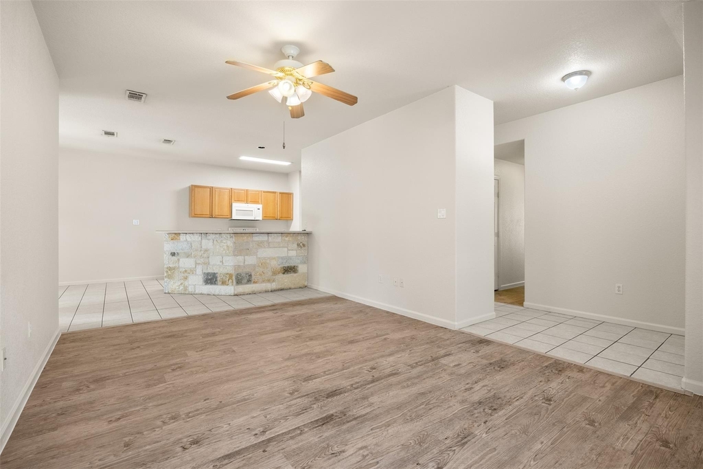 21513 Pershing Ave - Photo 8