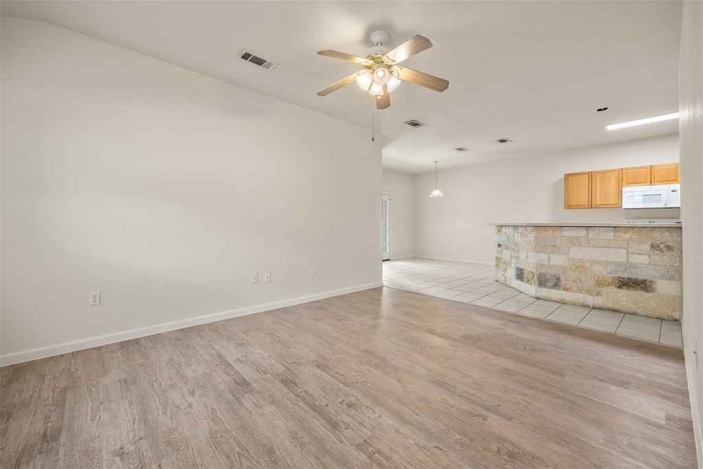 21513 Pershing Ave - Photo 7