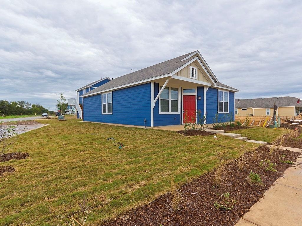 335 Rachel St - Photo 3