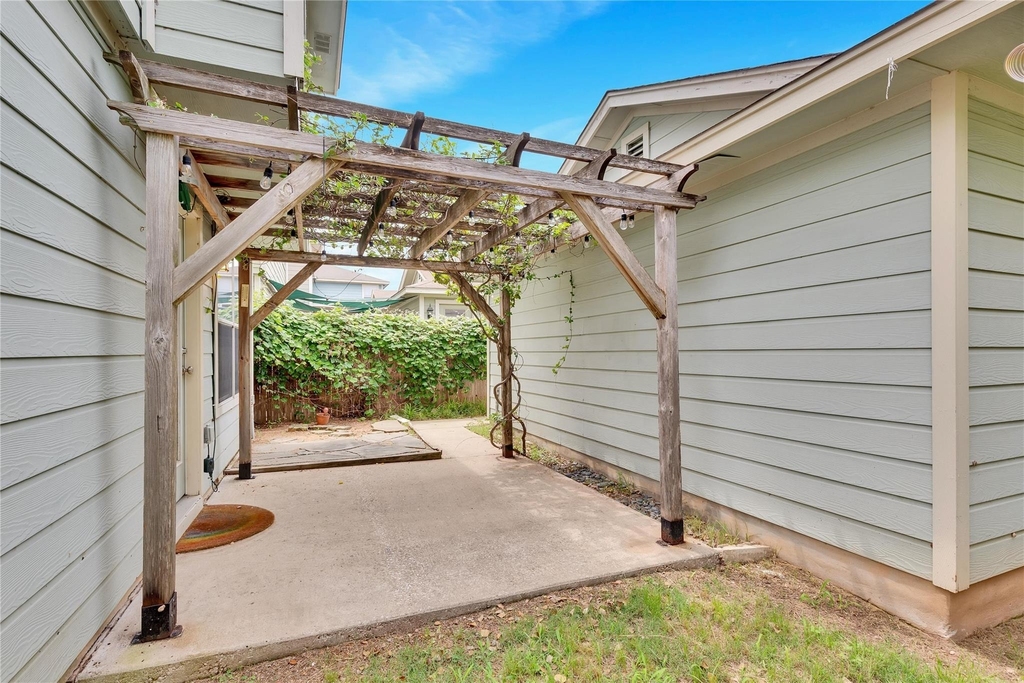 2212 Melissa Oaks Ln - Photo 29