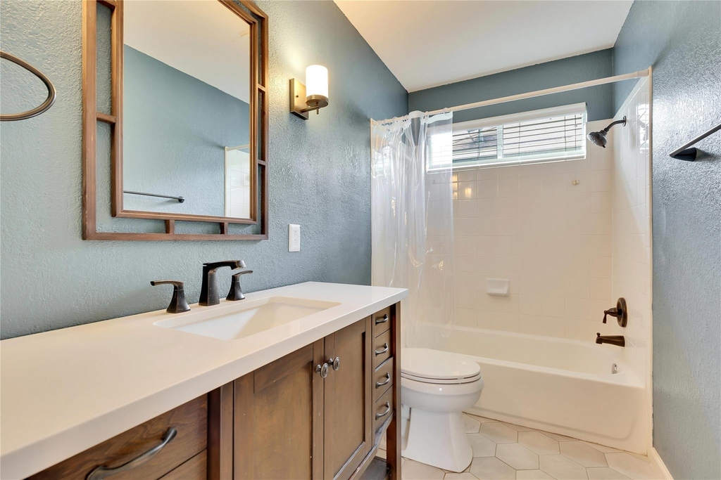 2212 Melissa Oaks Ln - Photo 19