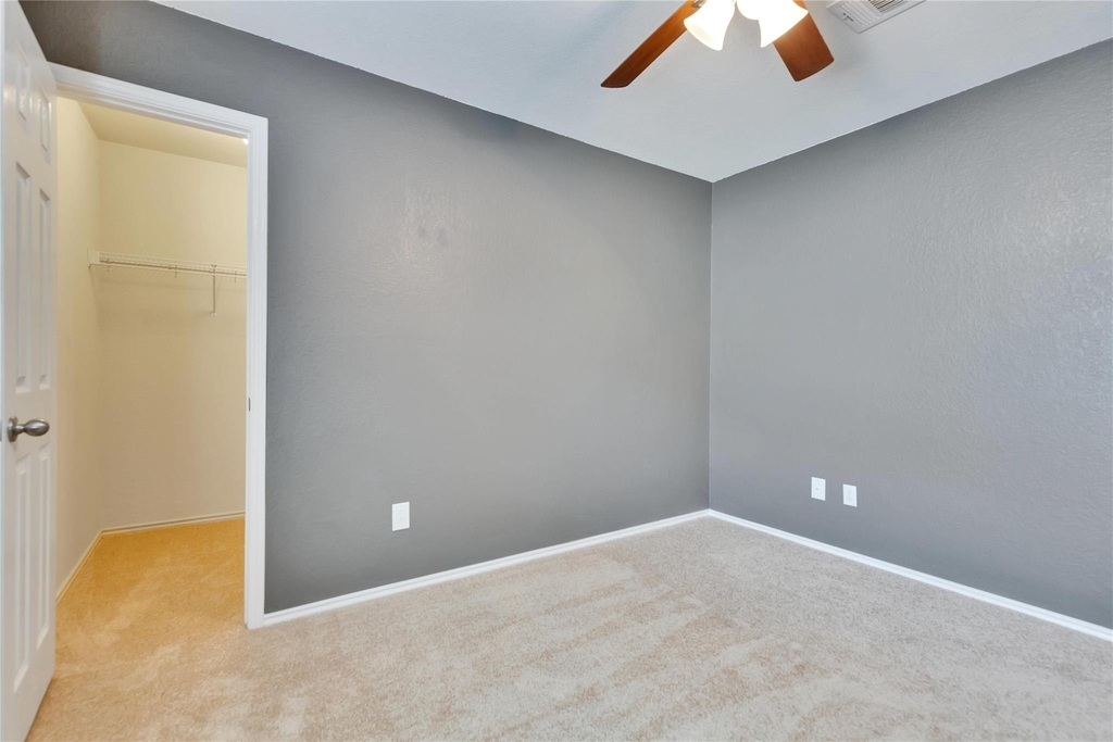 2212 Melissa Oaks Ln - Photo 20