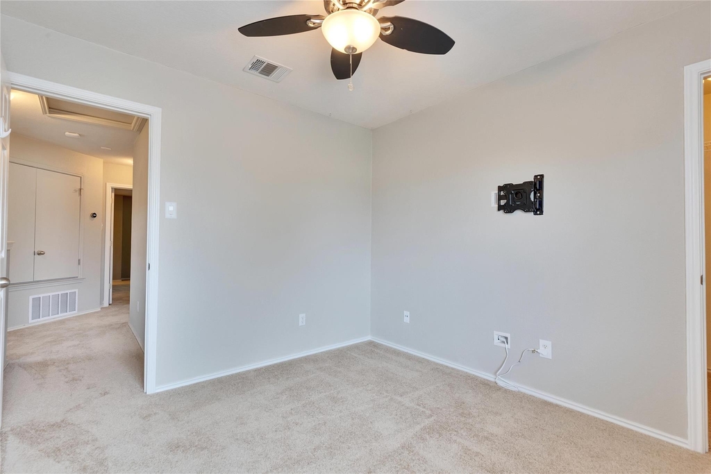2212 Melissa Oaks Ln - Photo 17