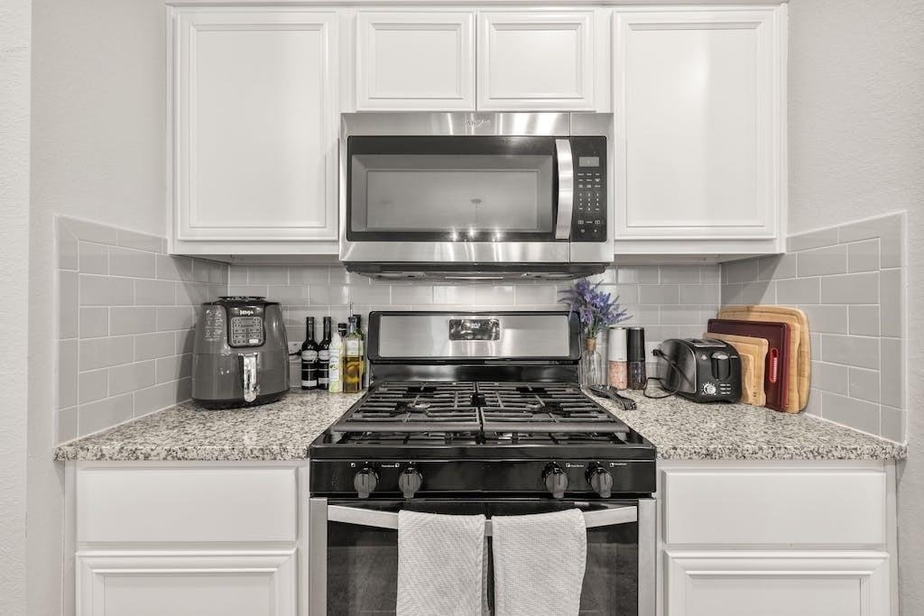 14013 Heywood Dr - Photo 19