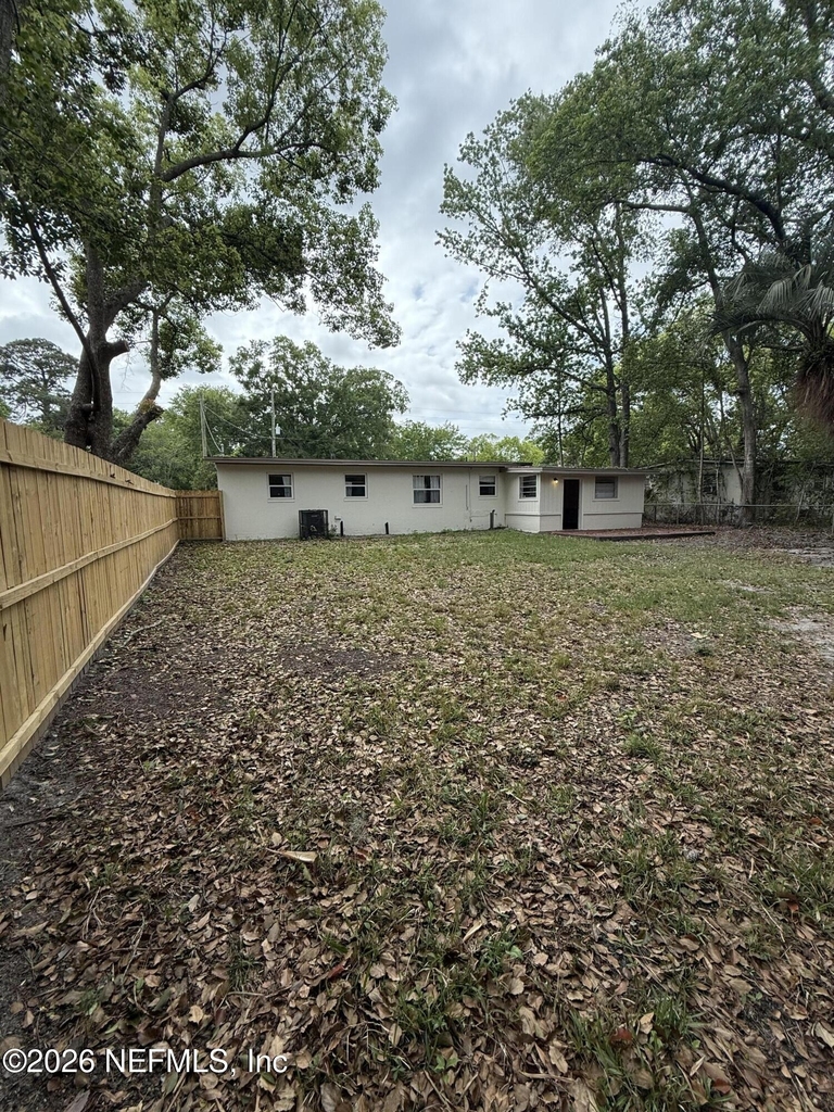 909 La Marche Drive - Photo 17