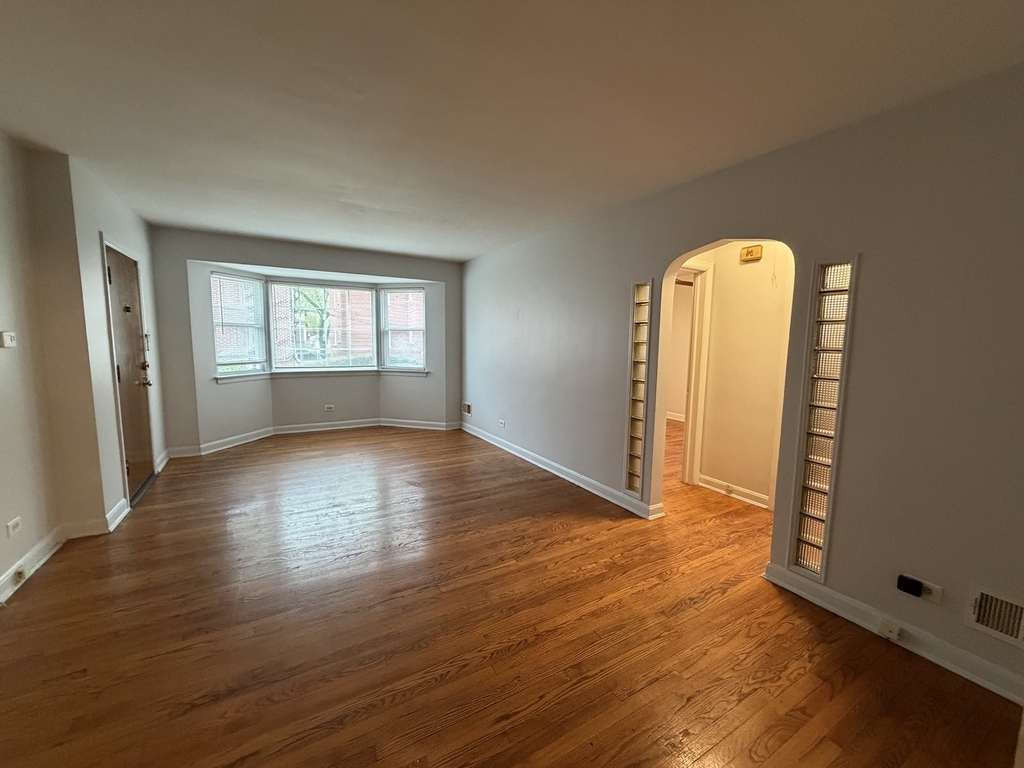 312 E 83rd Street - Photo 2