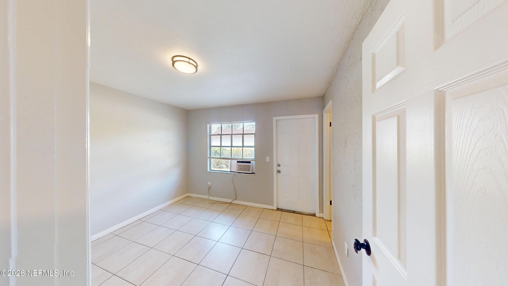 1010 Bronson Street - Photo 10
