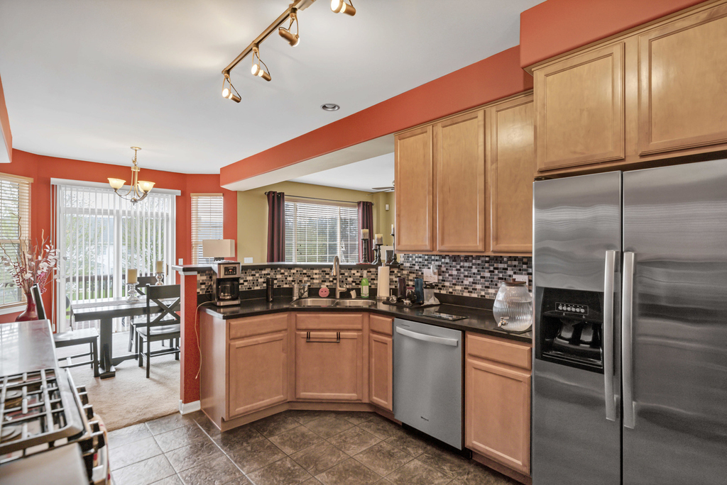 1263 Tamarack Drive - Photo 9