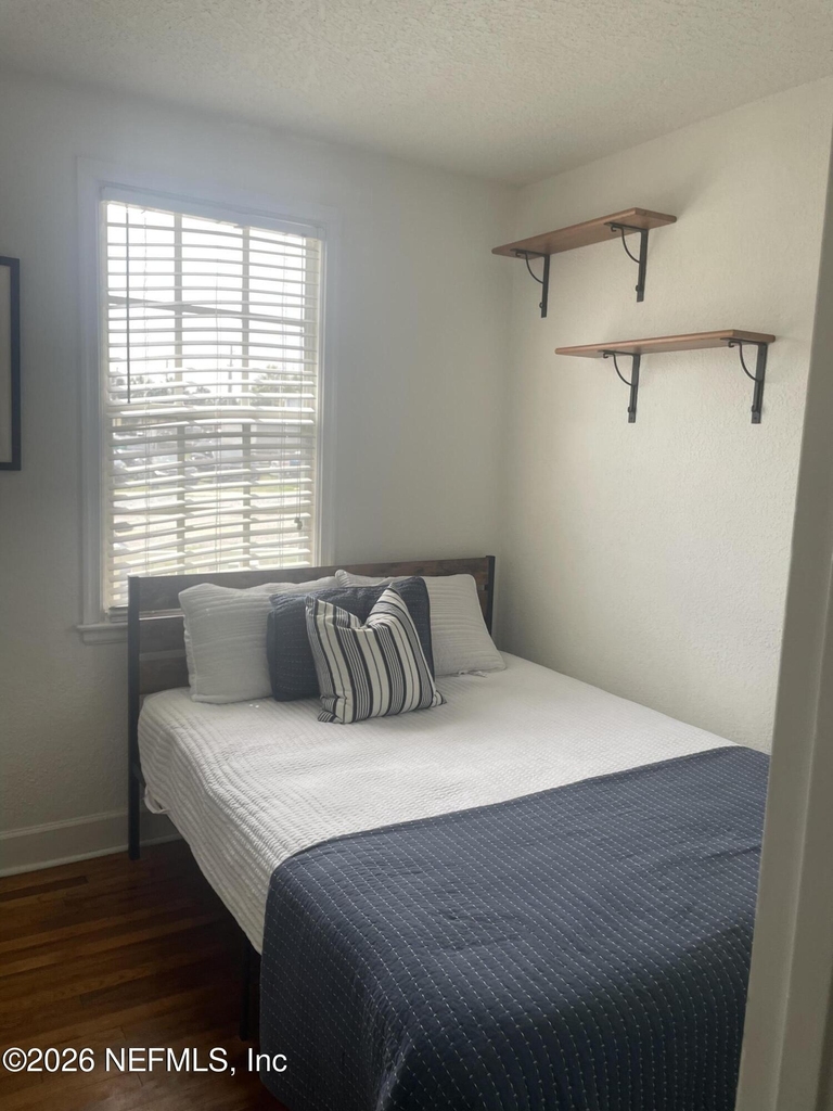 319 1st Avenue N - Photo 22