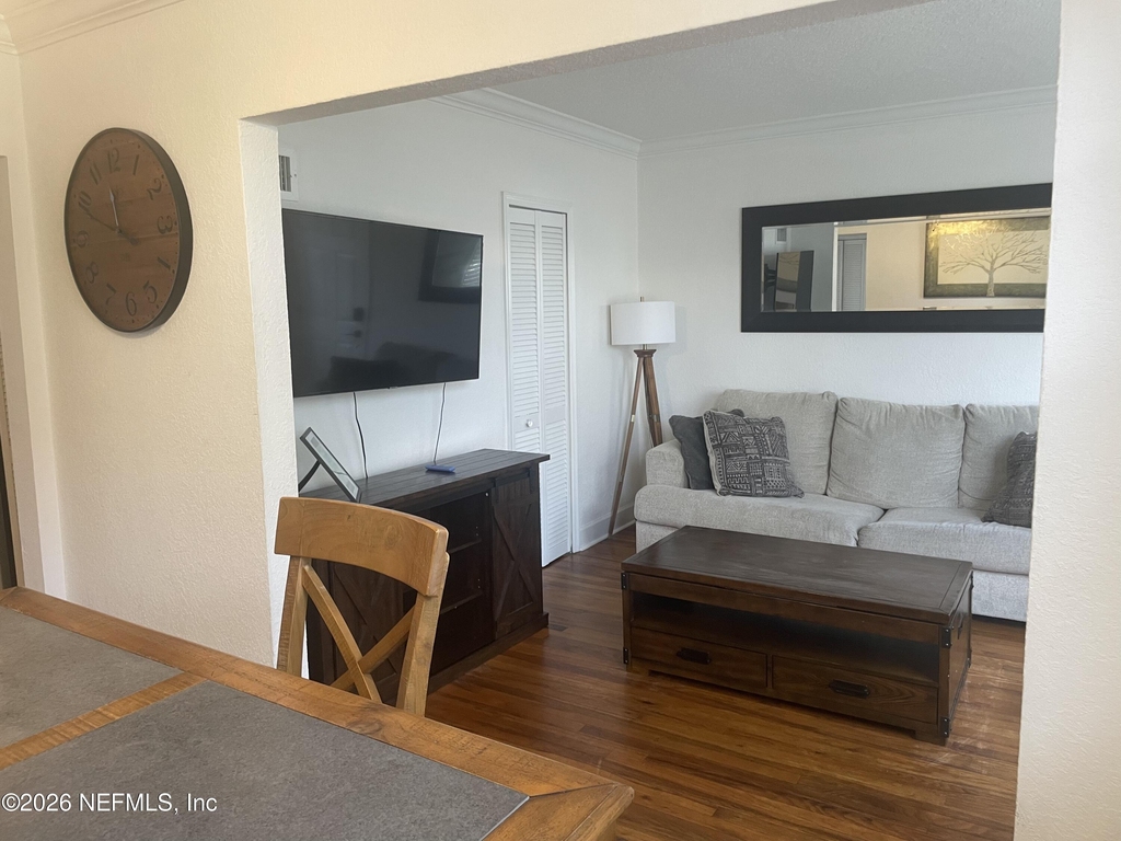 319 1st Avenue N - Photo 12
