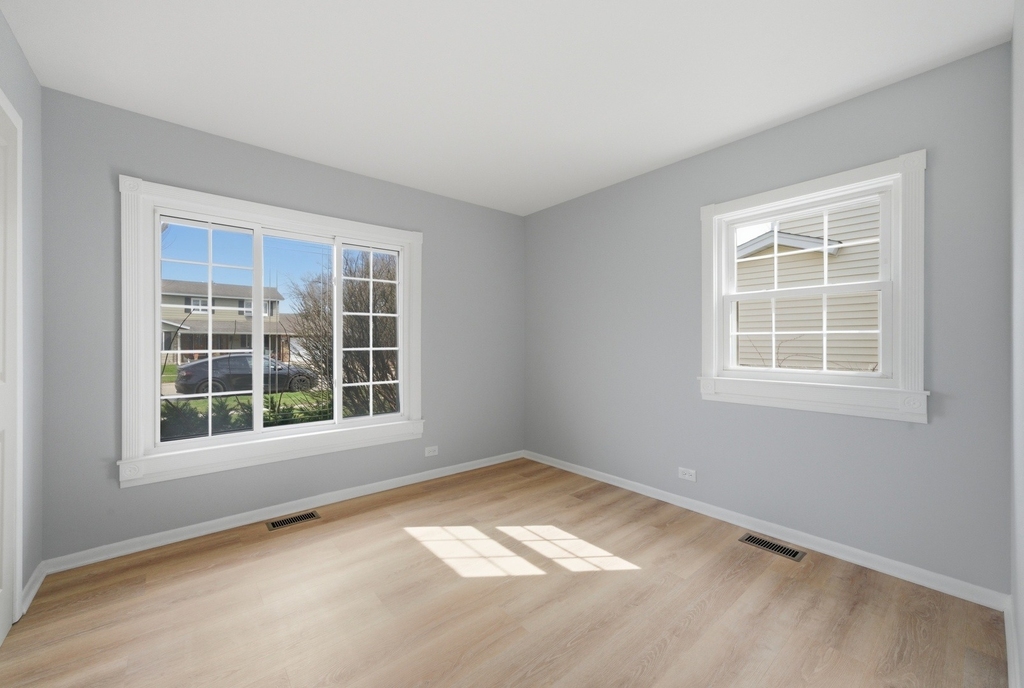 593 Bristol Lane - Photo 20
