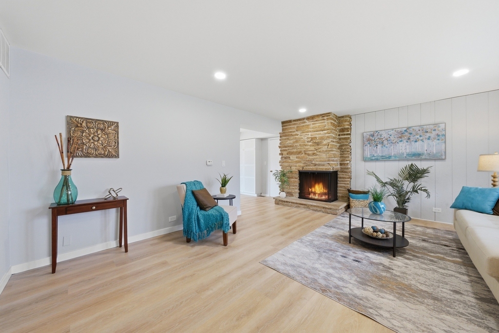 593 Bristol Lane - Photo 10