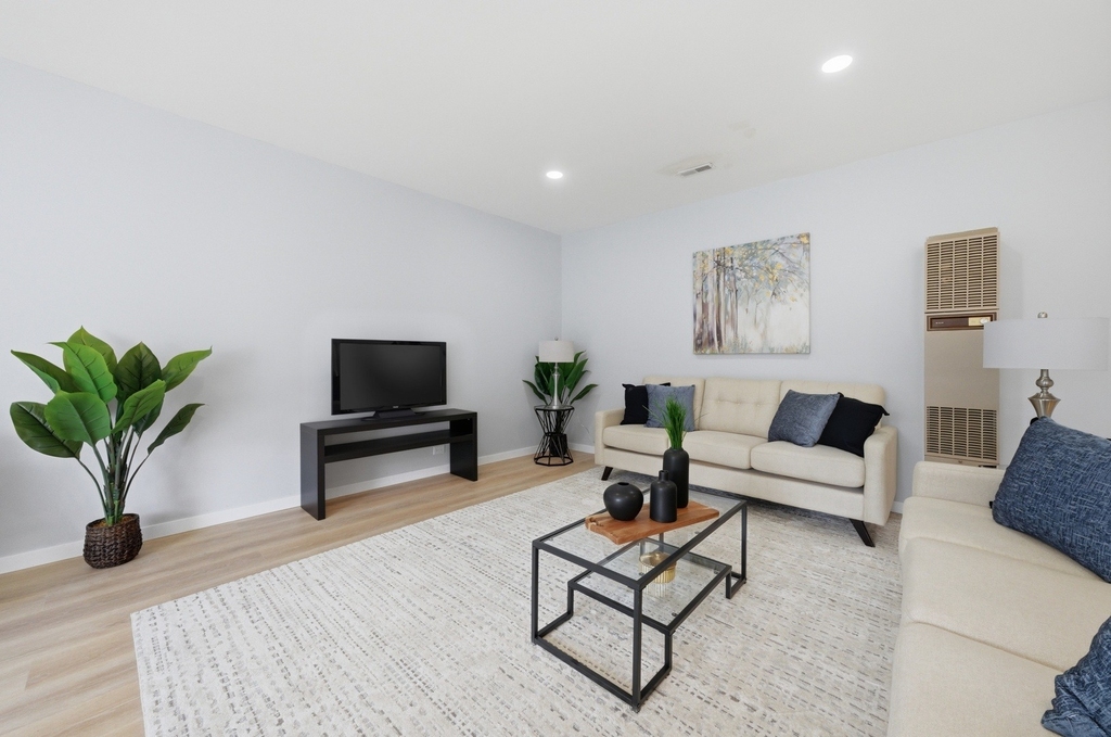 593 Bristol Lane - Photo 6