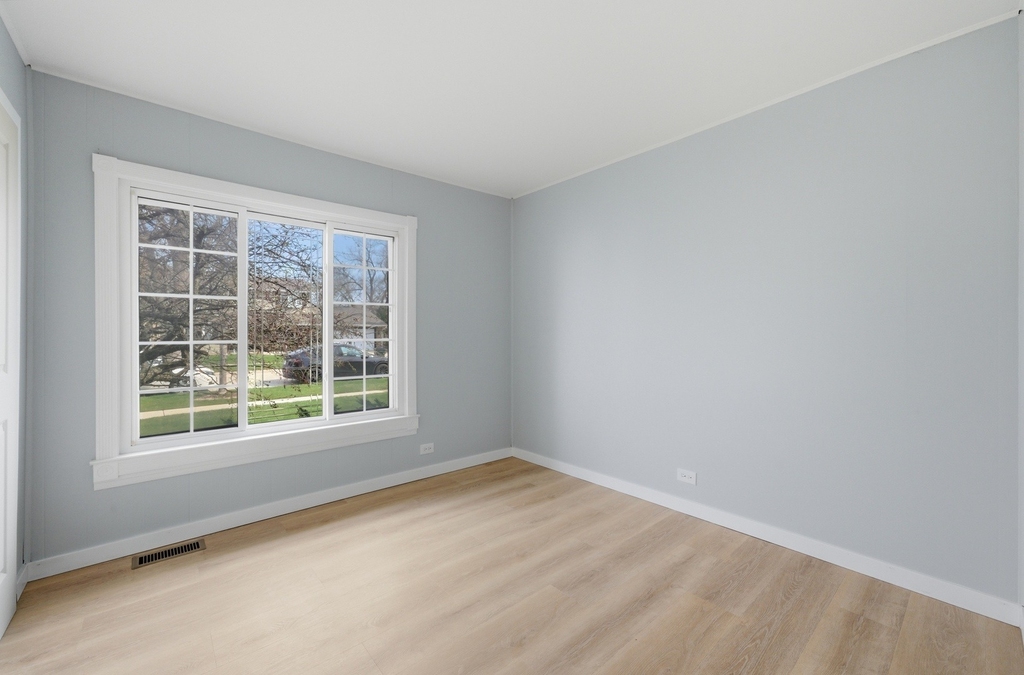 593 Bristol Lane - Photo 19