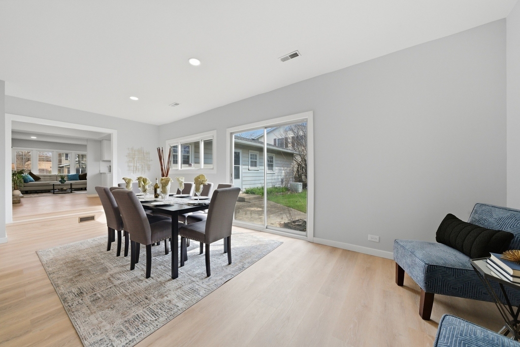 593 Bristol Lane - Photo 5