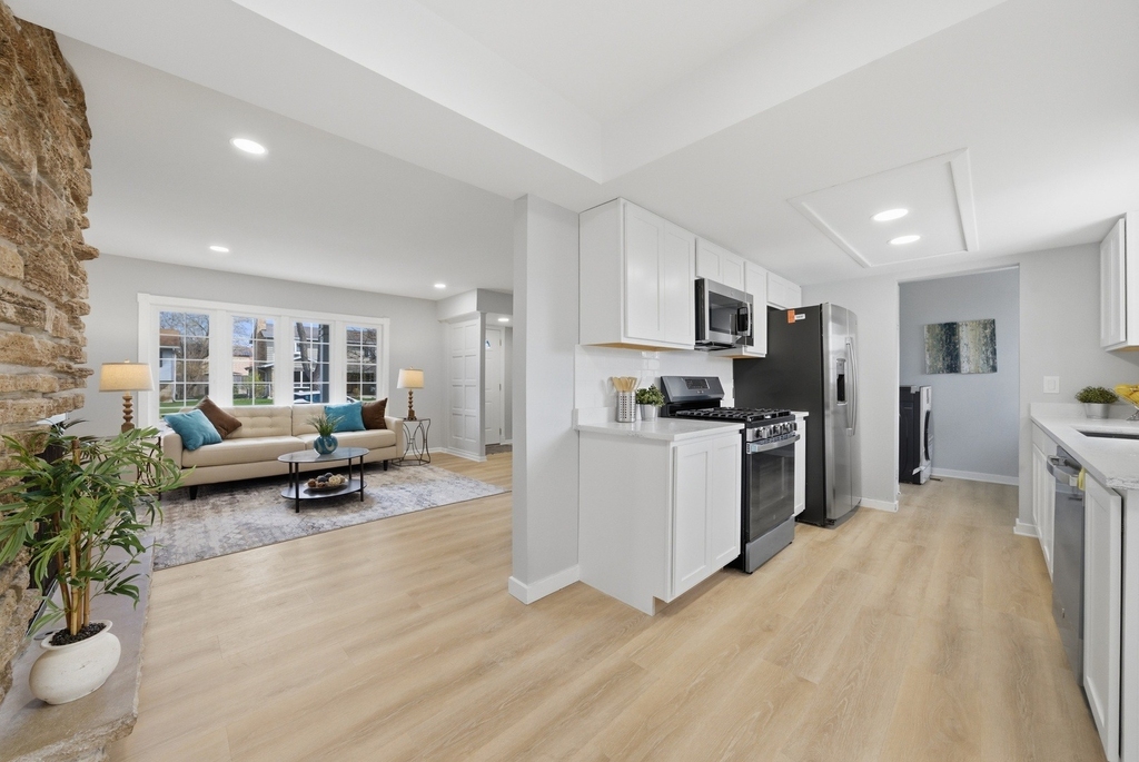 593 Bristol Lane - Photo 11