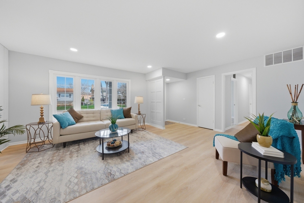 593 Bristol Lane - Photo 9