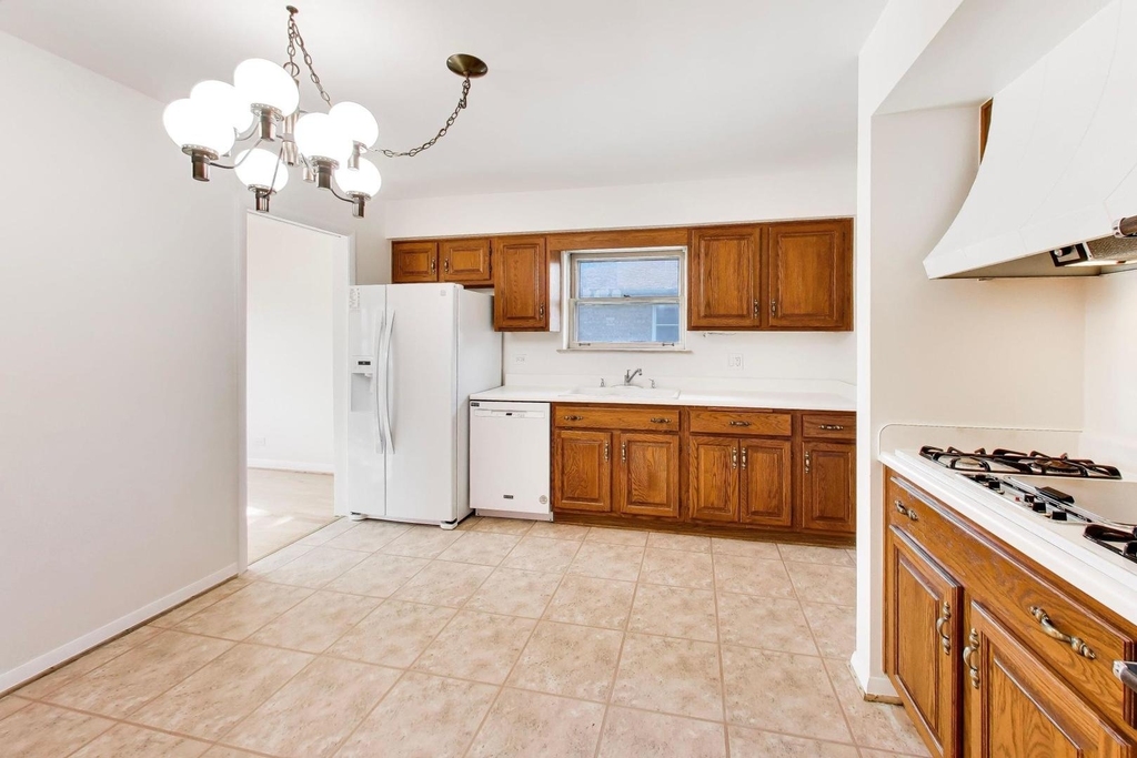 8840 Keeler Avenue - Photo 5
