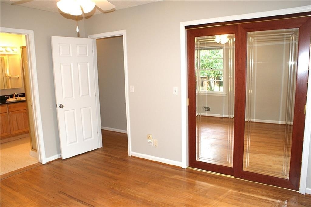 6725 Ridge Moore Drive - Photo 11