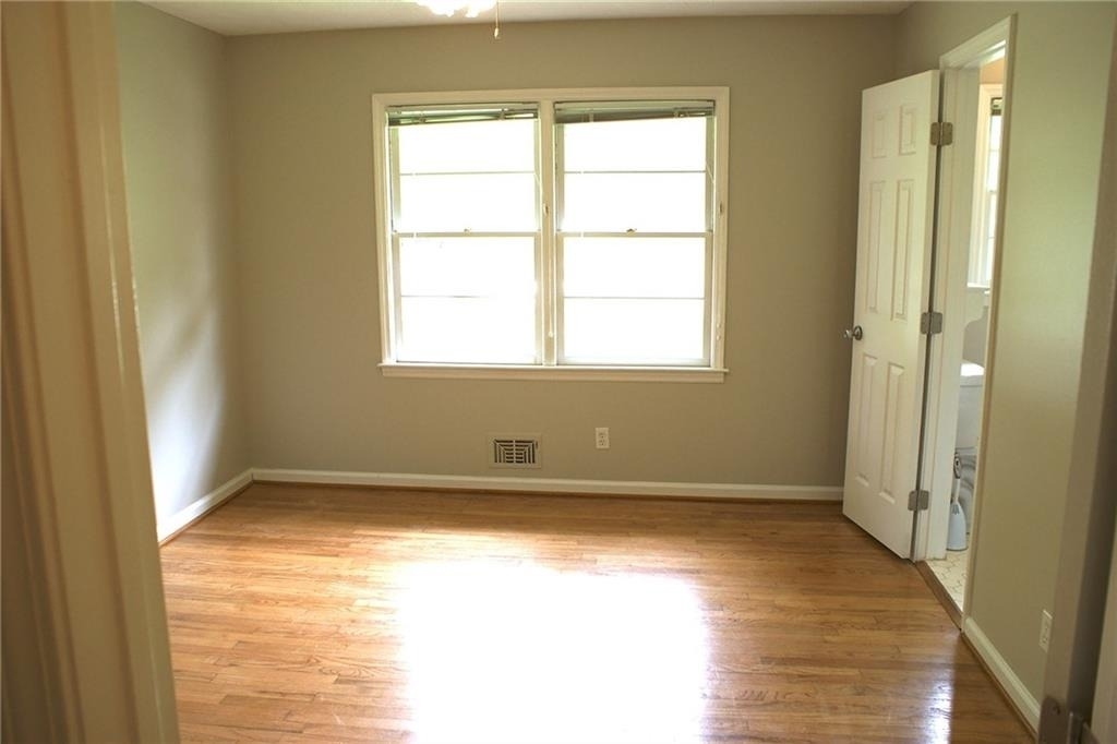6725 Ridge Moore Drive - Photo 15