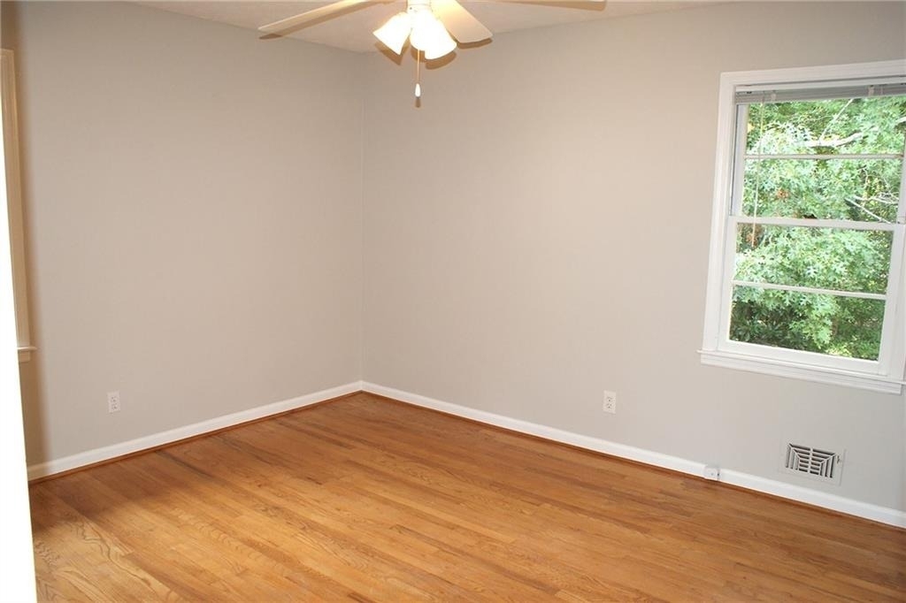 6725 Ridge Moore Drive - Photo 9