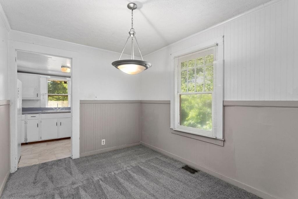 1742 Ware Avenue - Photo 7