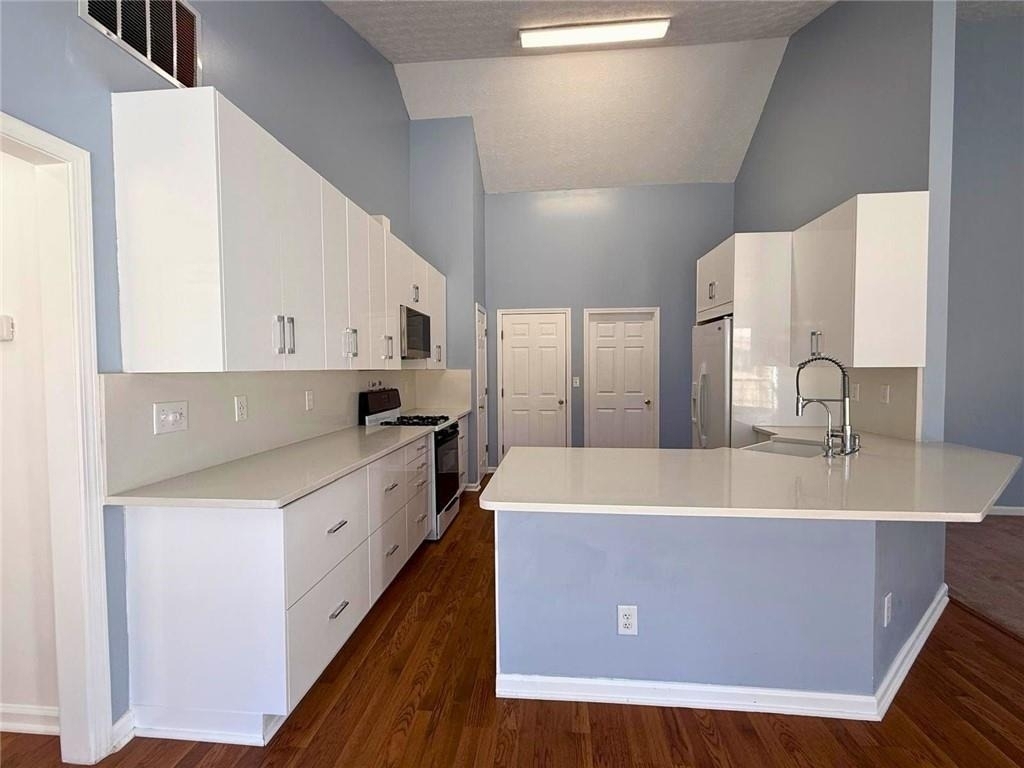 2029 Manor Oak Lane - Photo 10
