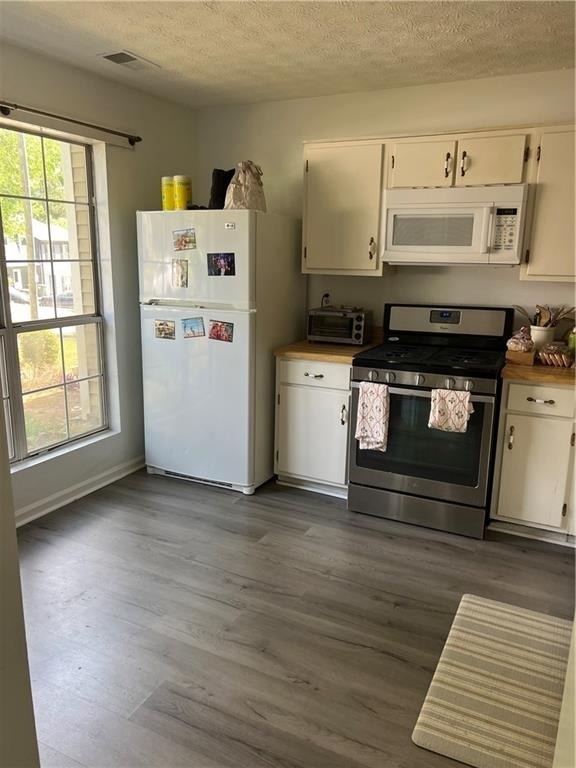 3583 Kennesaw Station Drive Nw - Photo 2