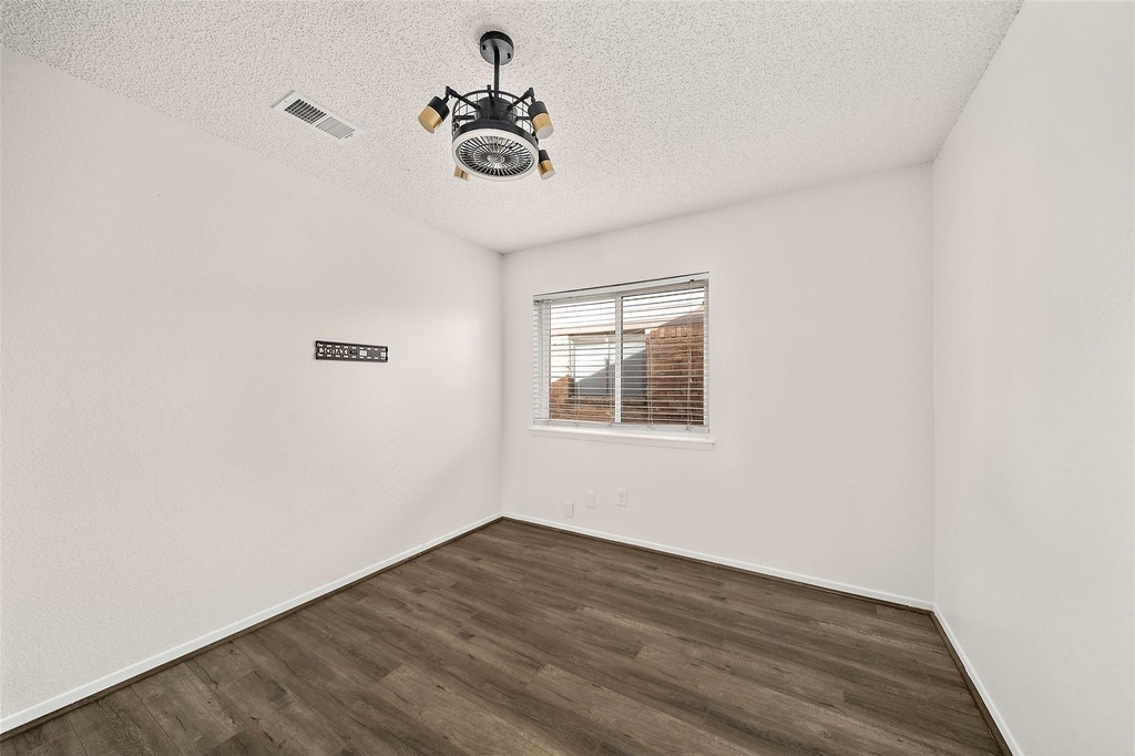 3219 The Highlands Drive - Photo 14