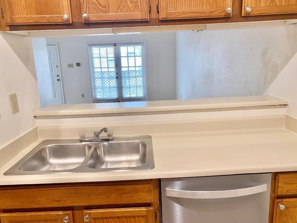 2121 El Paseo Street - Photo 8