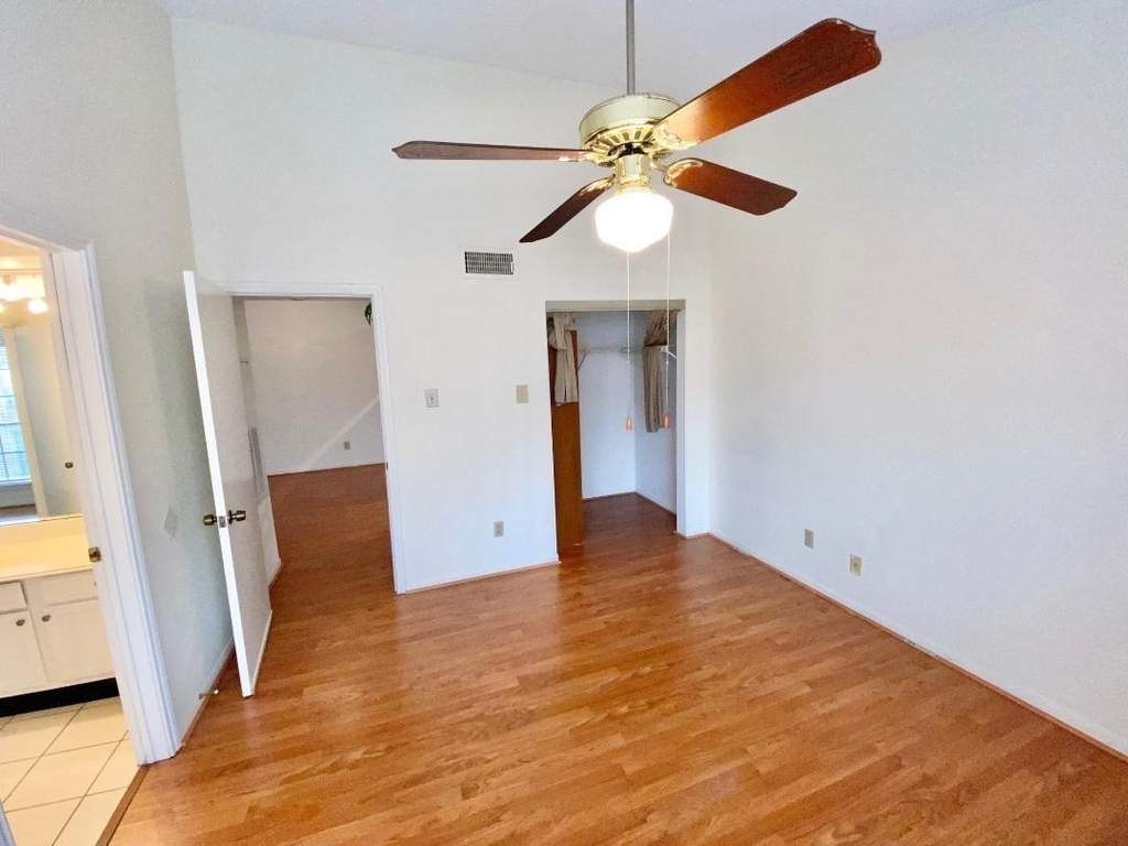 2121 El Paseo Street - Photo 11