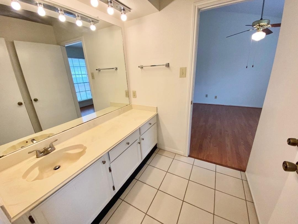 2121 El Paseo Street - Photo 15