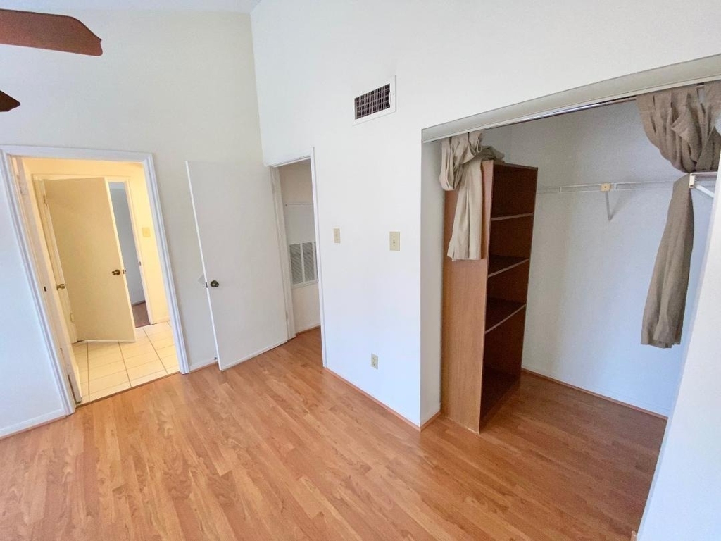 2121 El Paseo Street - Photo 12