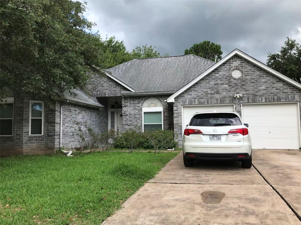 2318 Pheasant Creek - Photo 0