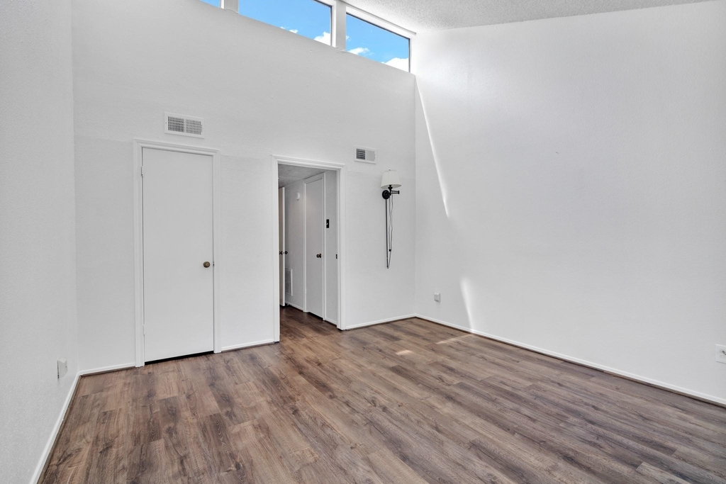 2001 Lakewood Court - Photo 17