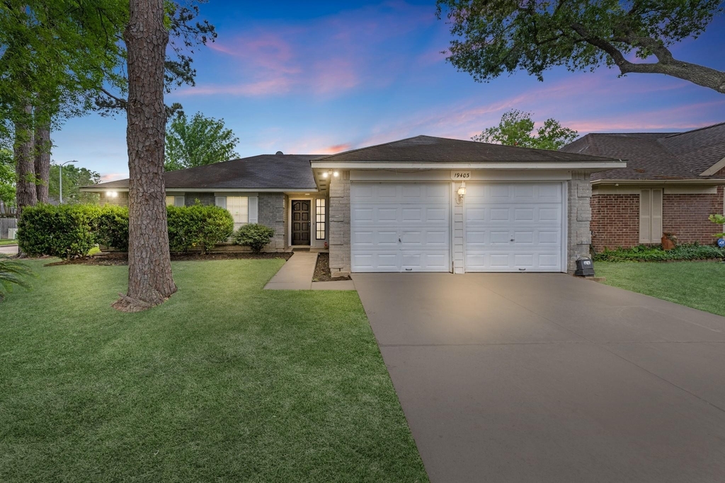 19403 Bristlestar Drive - Photo 0