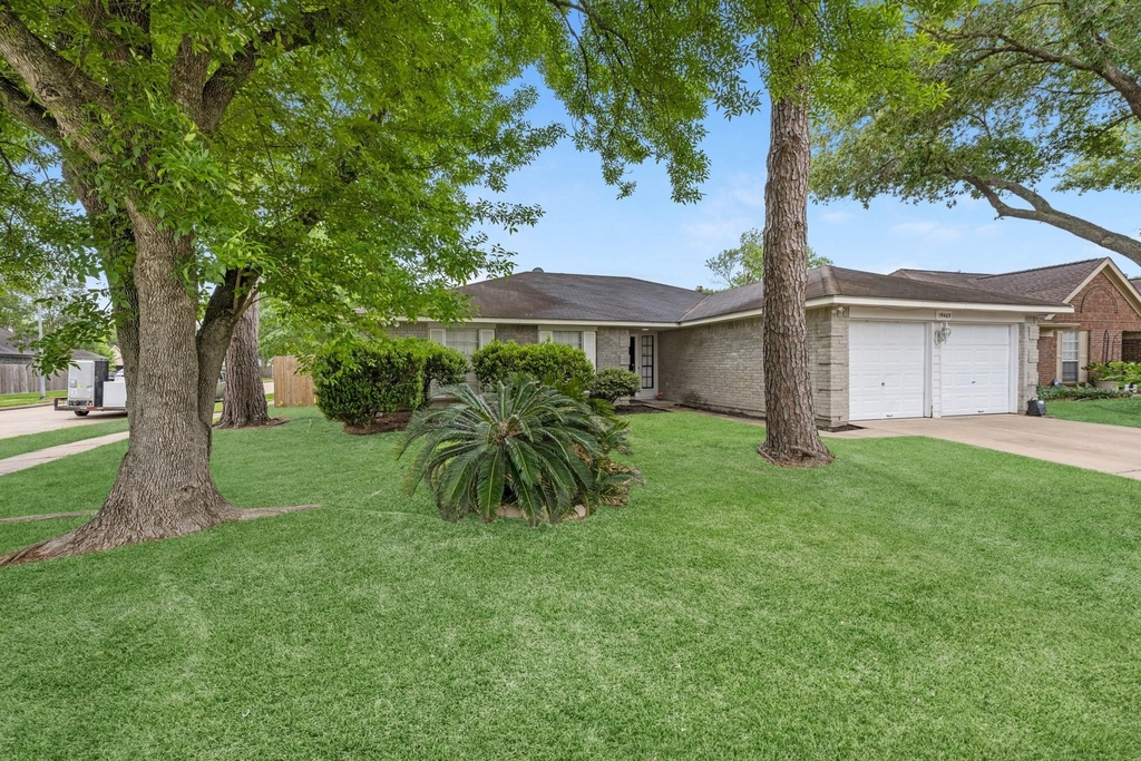 19403 Bristlestar Drive - Photo 2