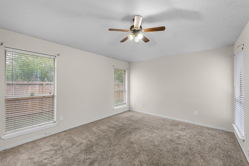 19403 Bristlestar Drive - Photo 5