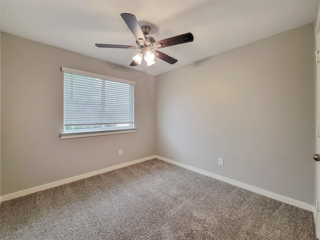 8122 Hush Heights Drive - Photo 5