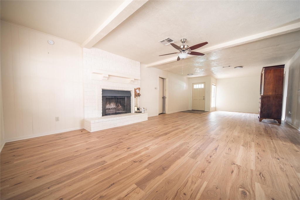 13927 Lynnwood Lane - Photo 2