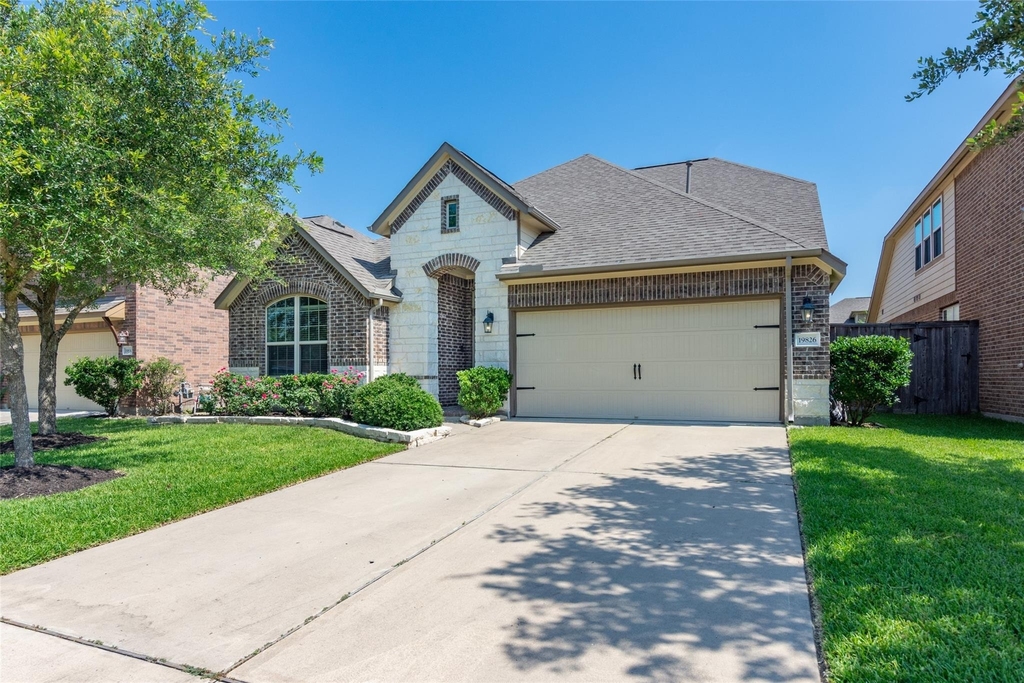 19826 Summit Crest Court - Photo 1