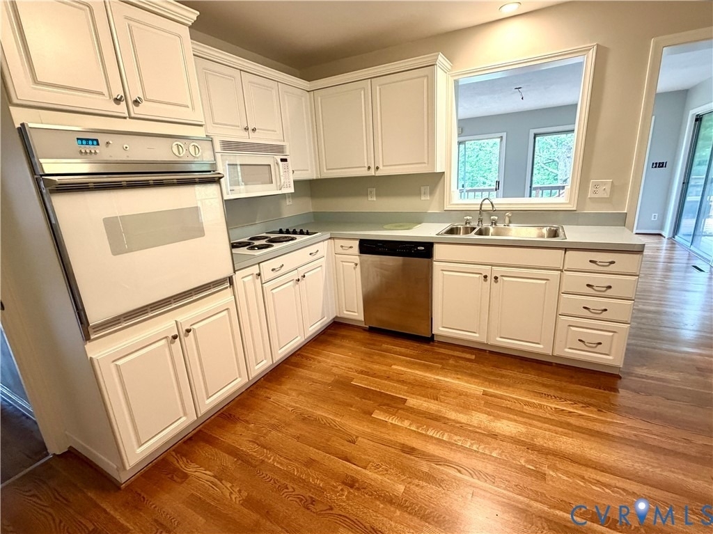 11402 Creekside Drive - Photo 9