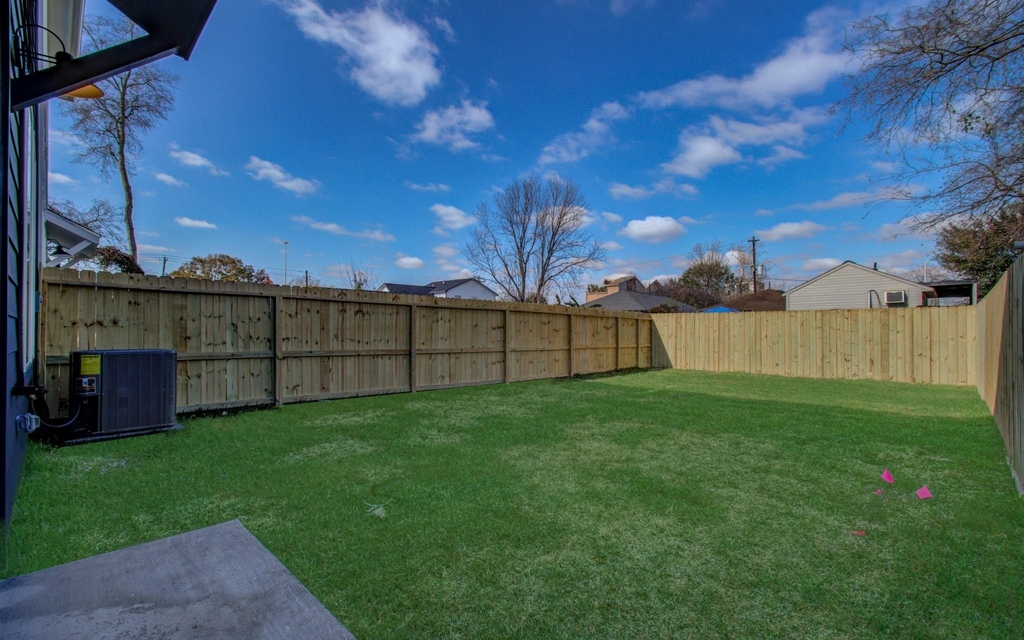 4425 Providence Street - Photo 36